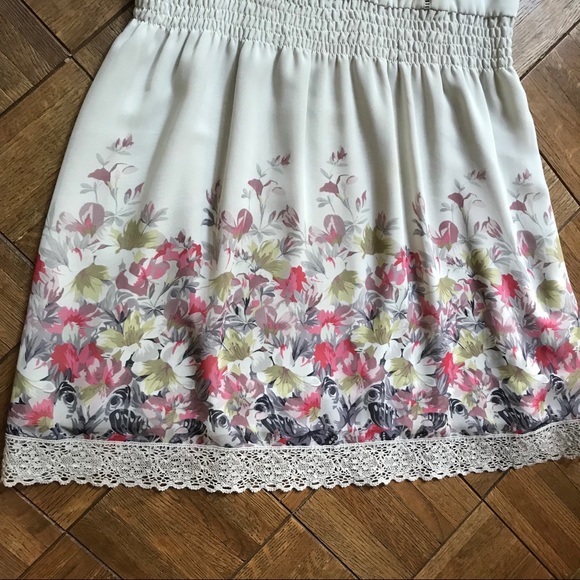 Urban Outfitters Kimchi Blue dress - Picture 3 of 7